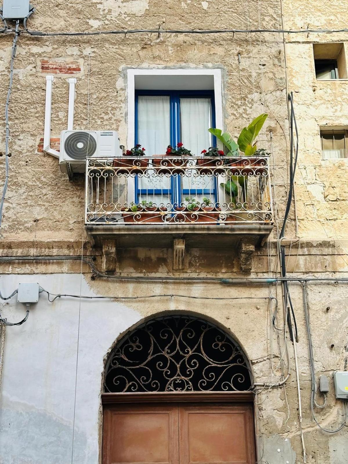 Donna Jona Apartment Trapani Exterior photo